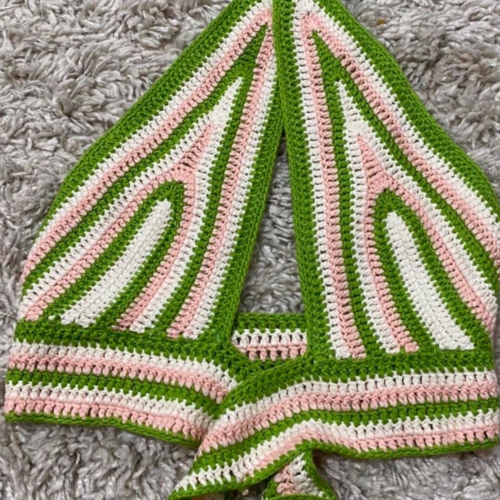 Beginning boutique Green Knitted Cross over top